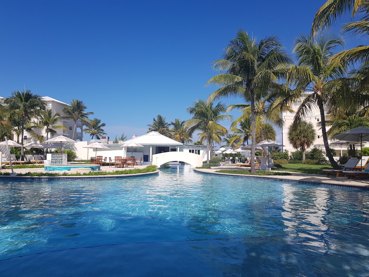 Alexandra Resort - Photo 3