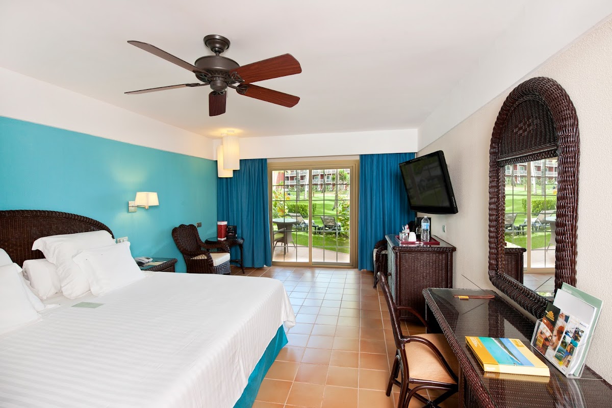 Barcelo Bavaro Beach - Photo 2