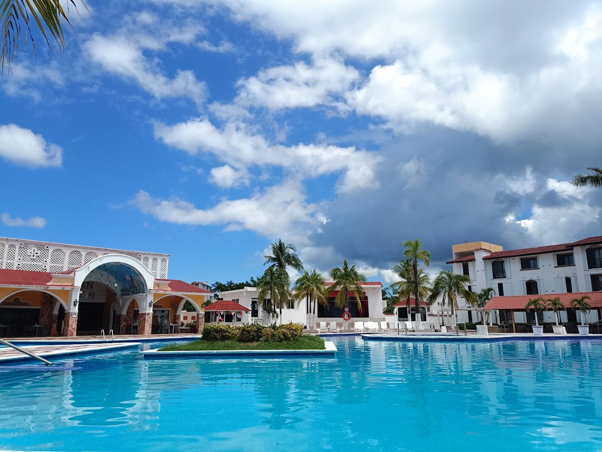 Cozumel Hotel & Resort, Trademark Collection by Wyndham - Photo 3