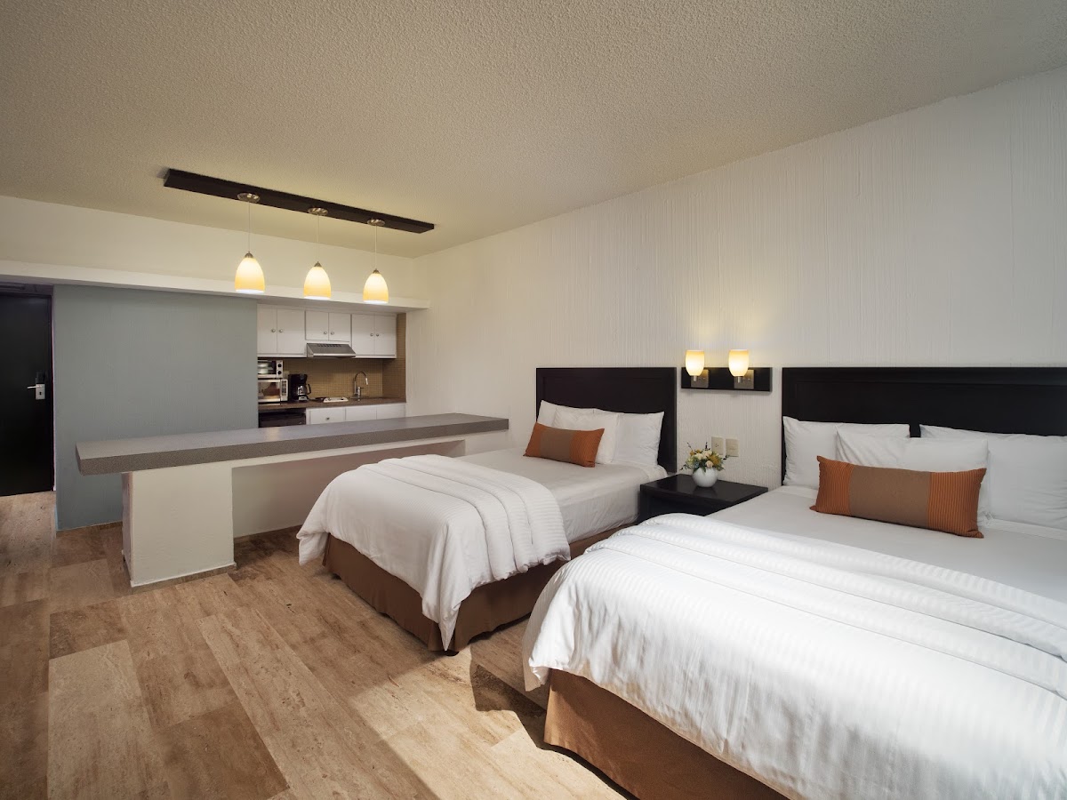 El Cid Granada Hotel - Photo 2