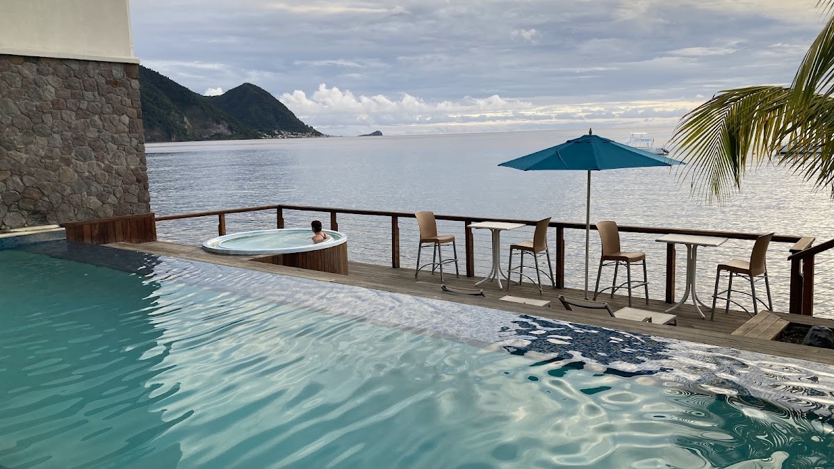 Fort Young Hotel And Dive Resort - Photo 3