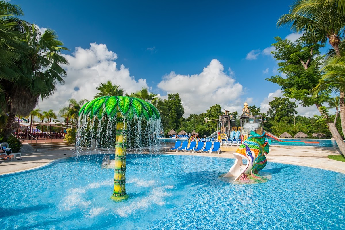 Grand Sirenis Punta Cana Resort - Photo 1