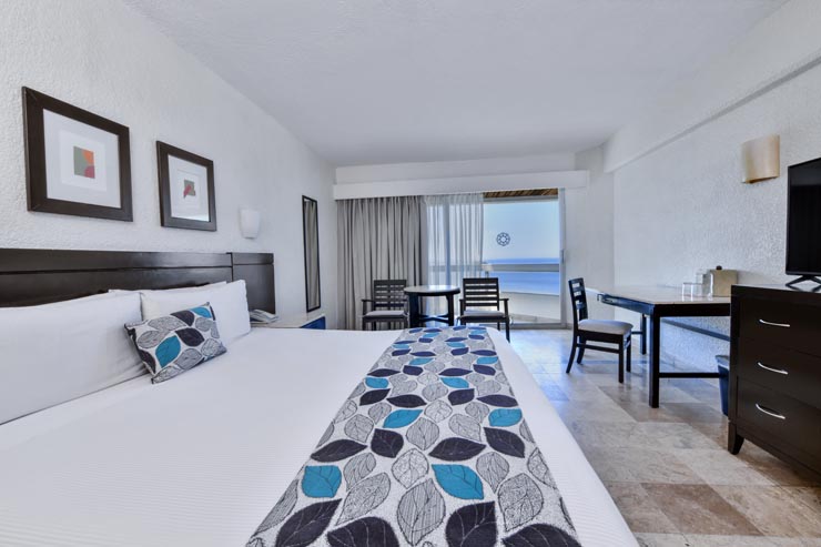 Hotel Krystal Ixtapa - Photo 2