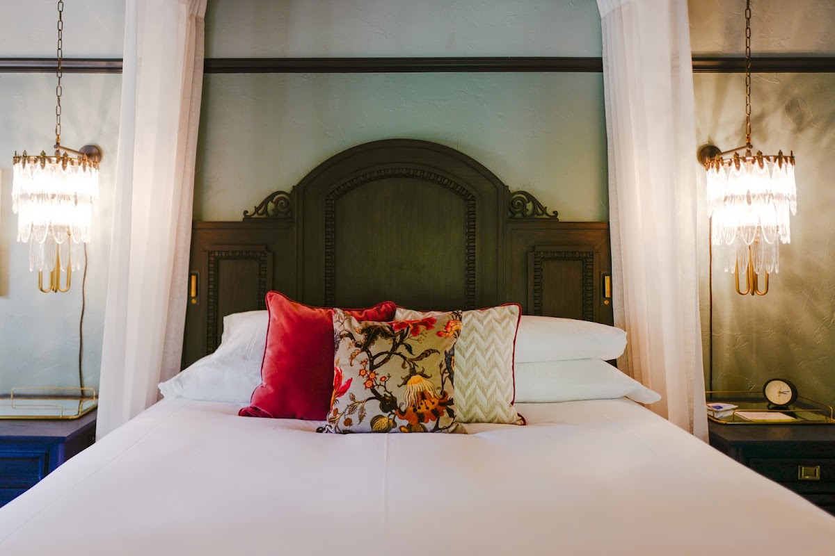 Little Palm Island Resort & Spa - Photo 2