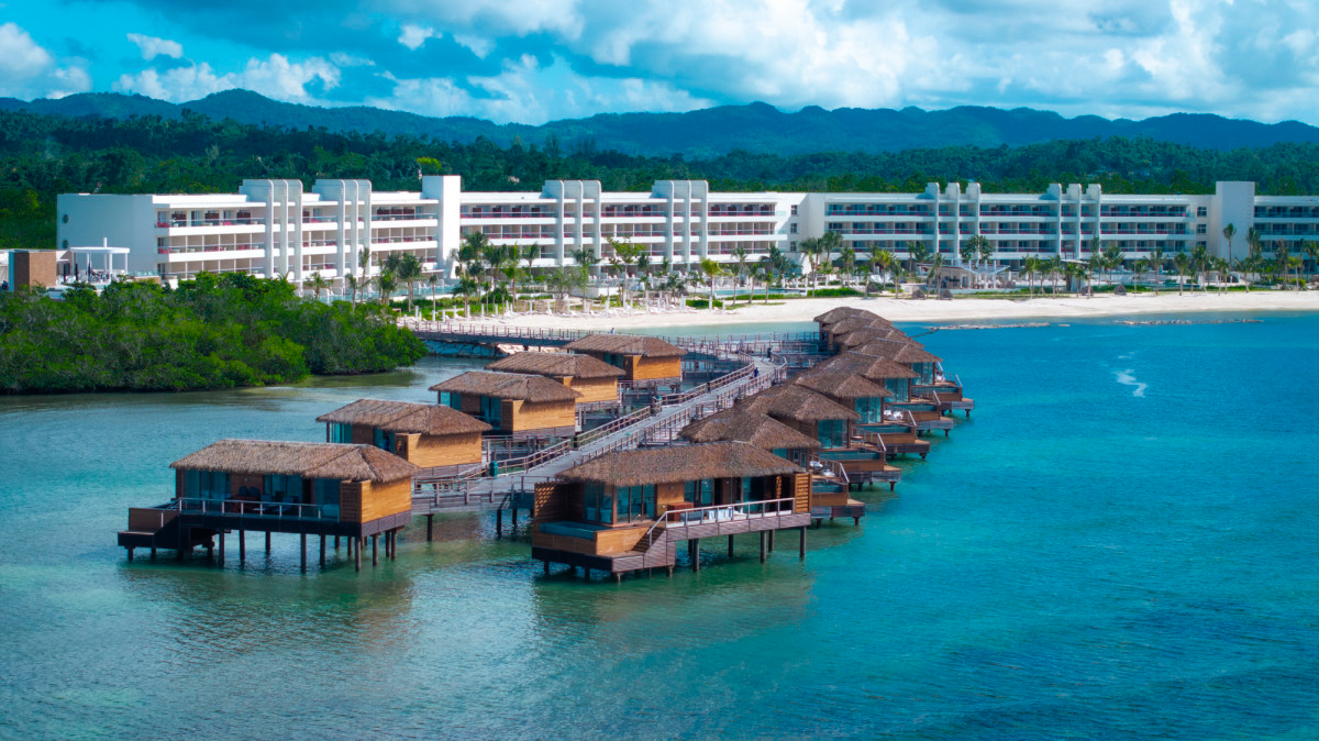 Princess Senses the Mangrove - Photo 1