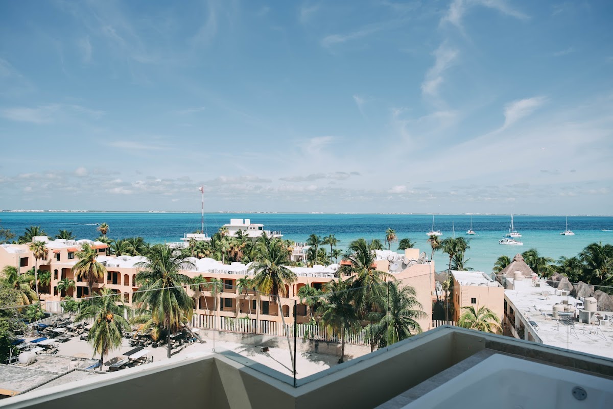 Privilege Aluxes - Photo 1