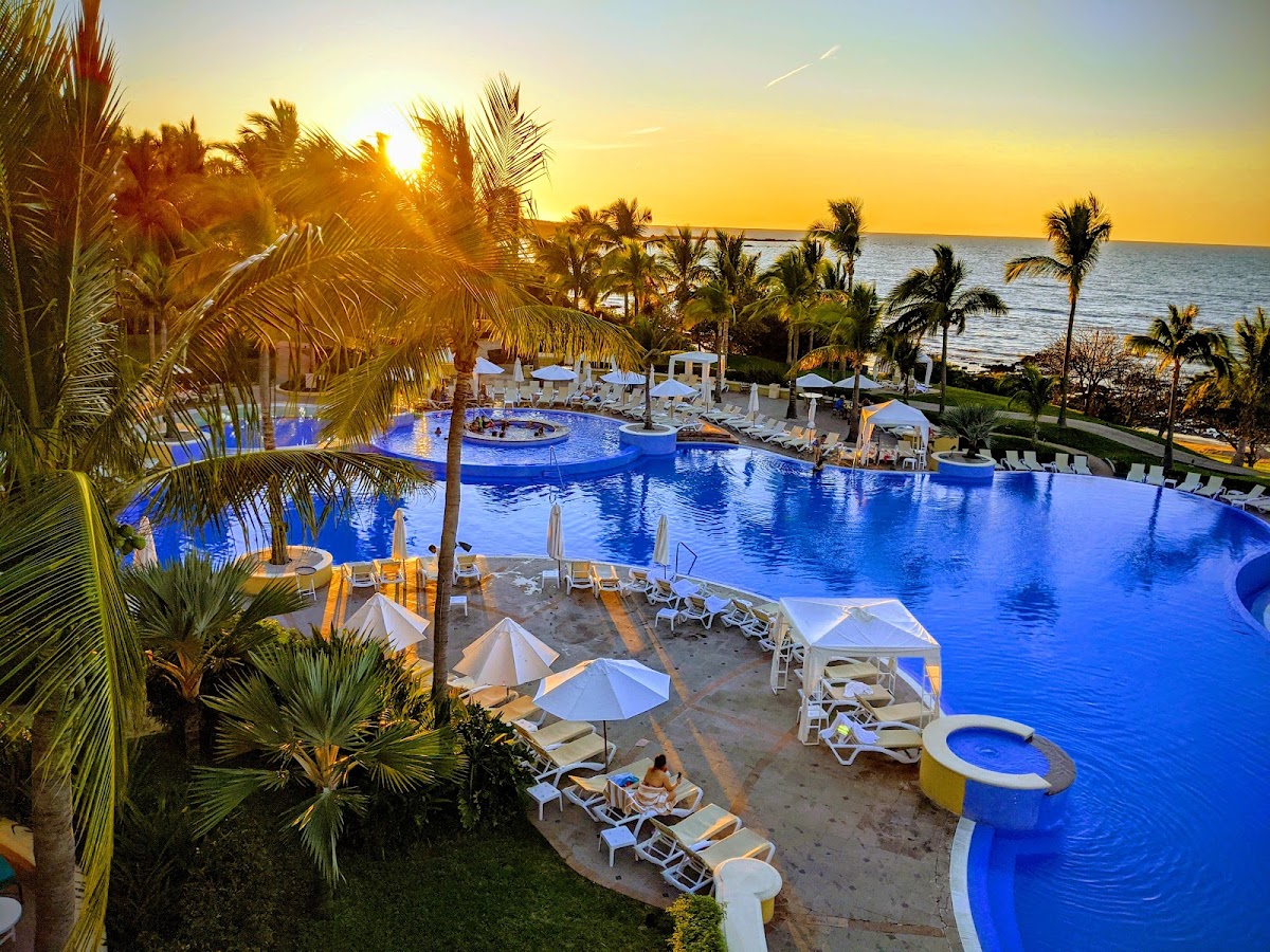 Pueblo Bonito Emerald Bay Resort & Spa - Photo 3