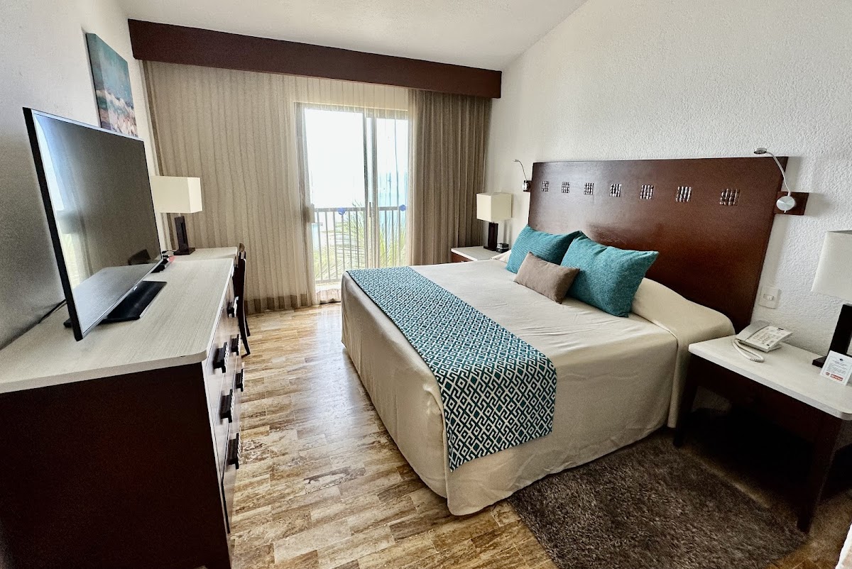 The Royal Cancun All Suites Resort - Photo 2