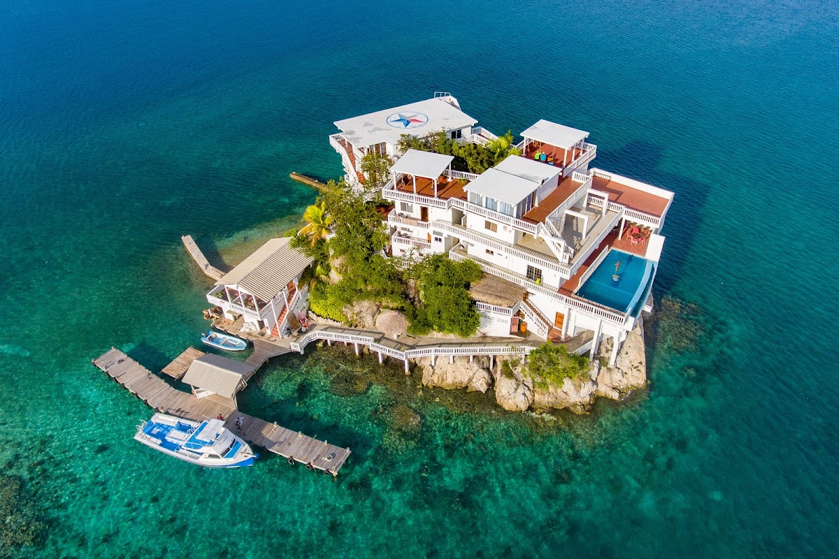 Villa on Dunbar Rock - All-Inclusive Resort