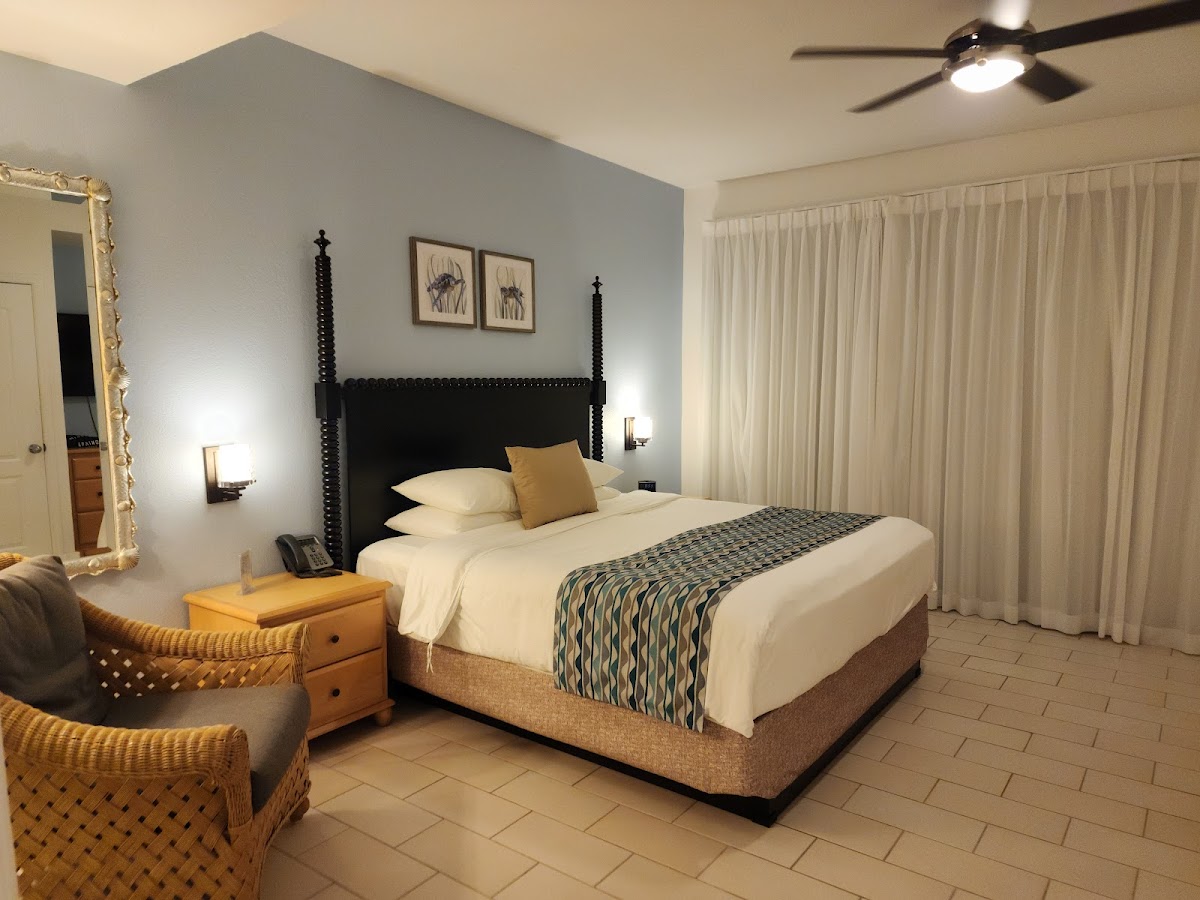 Wyndham Reef Resort - Photo 2